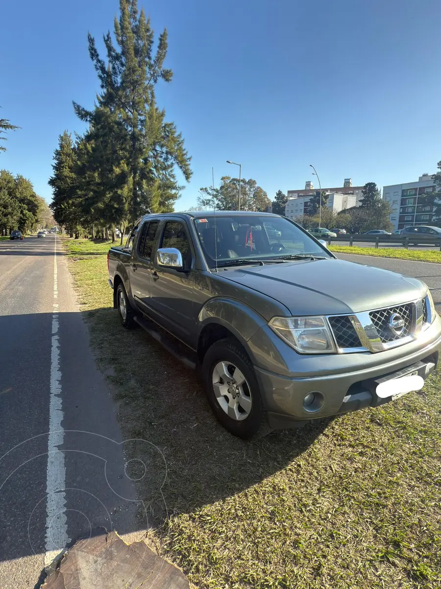 Nissan Frontier LE