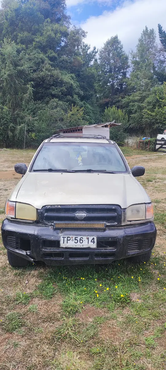 Nissan Pathfinder 3.3 SE Lux Wide Aut