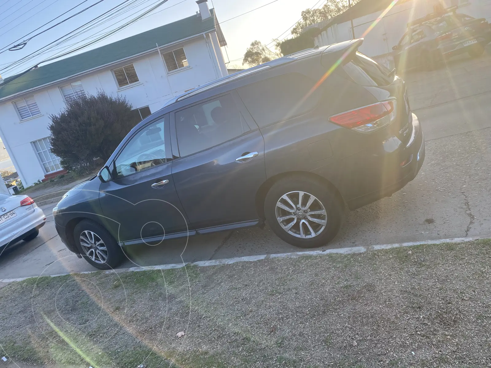 Nissan Pathfinder Sense 4x2