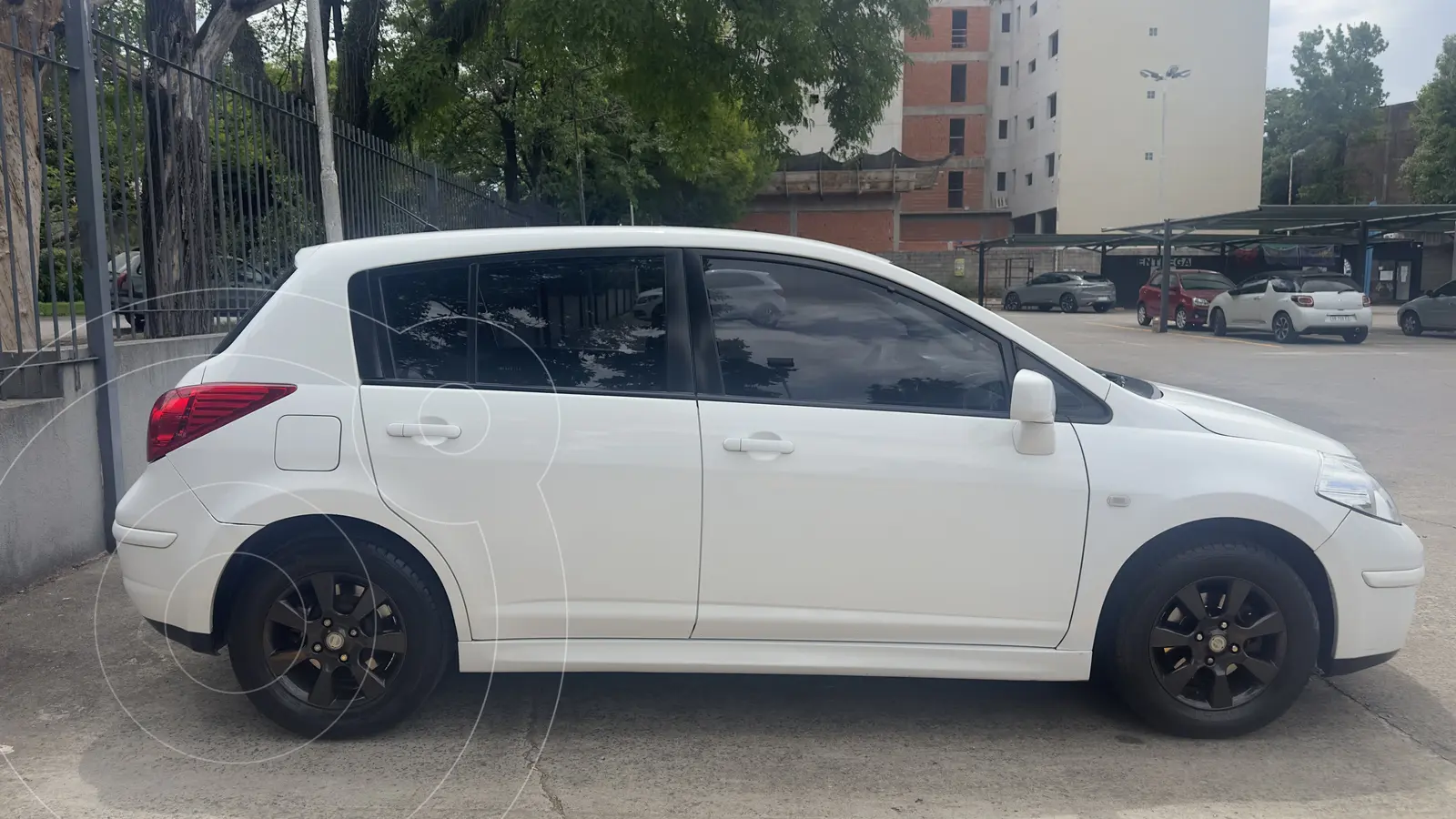 Miniatura 3