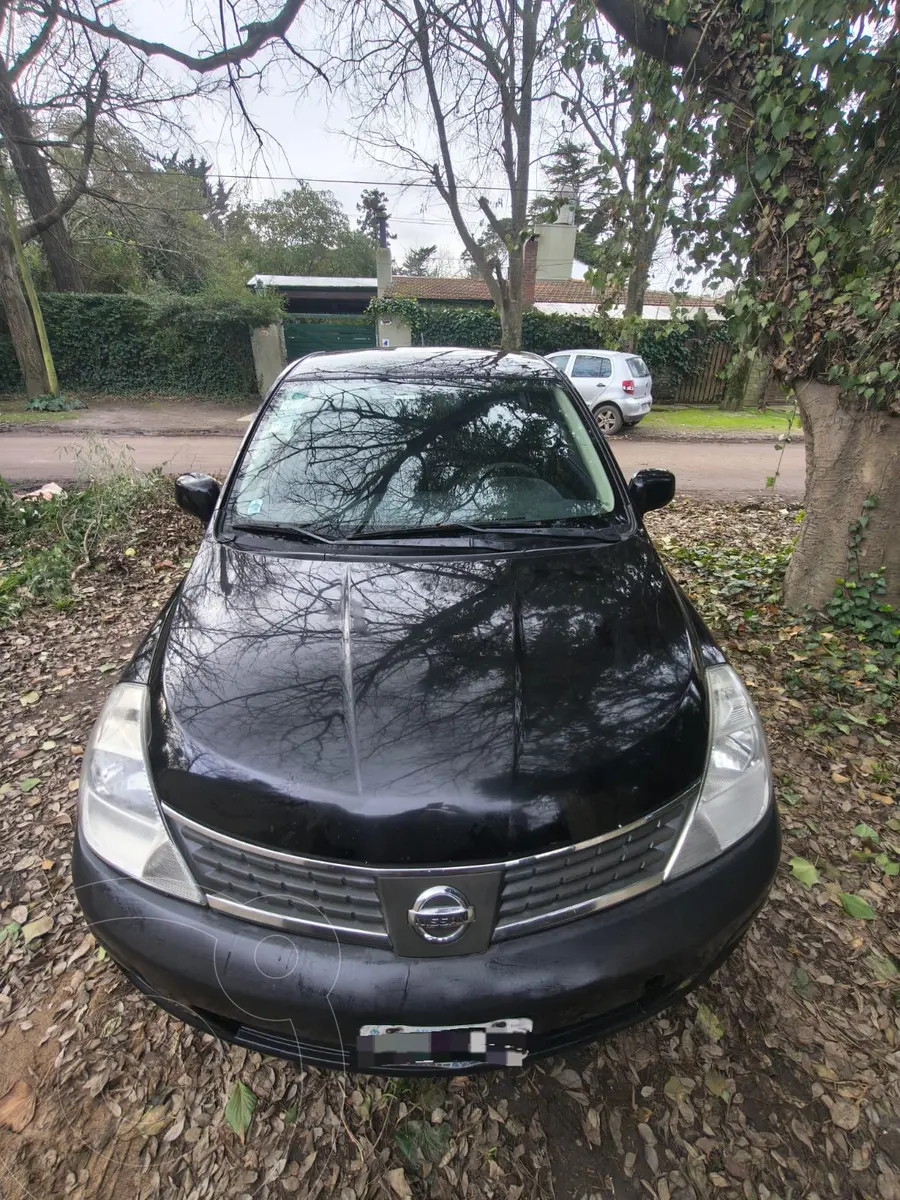 Nissan Tiida Visia
