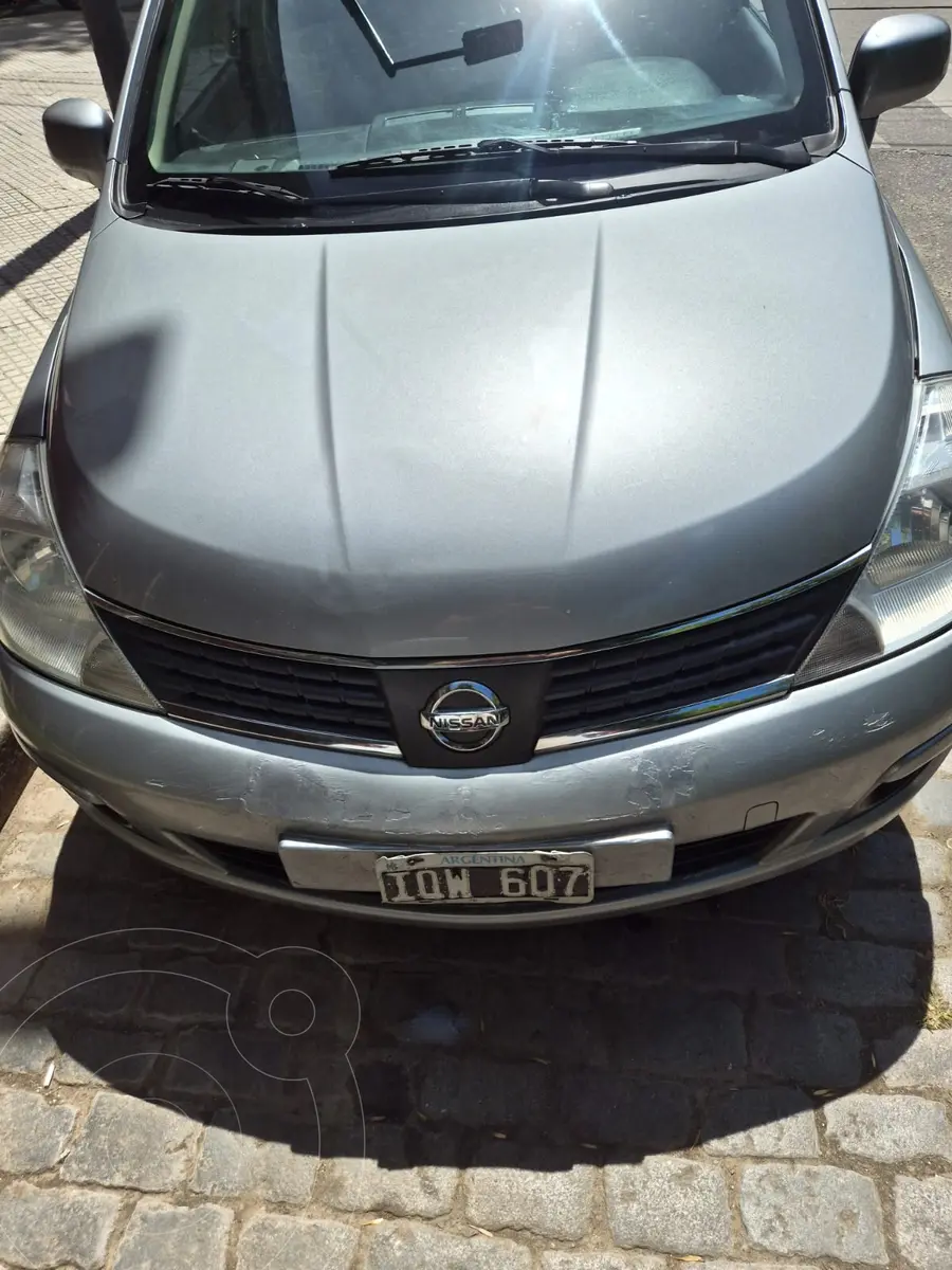 Nissan Tiida Visia