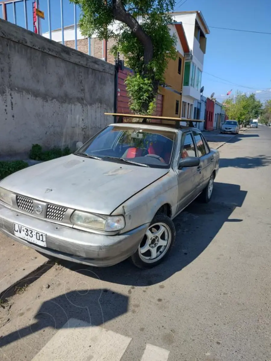 Nissan V-16 Ex Saloon 1.4