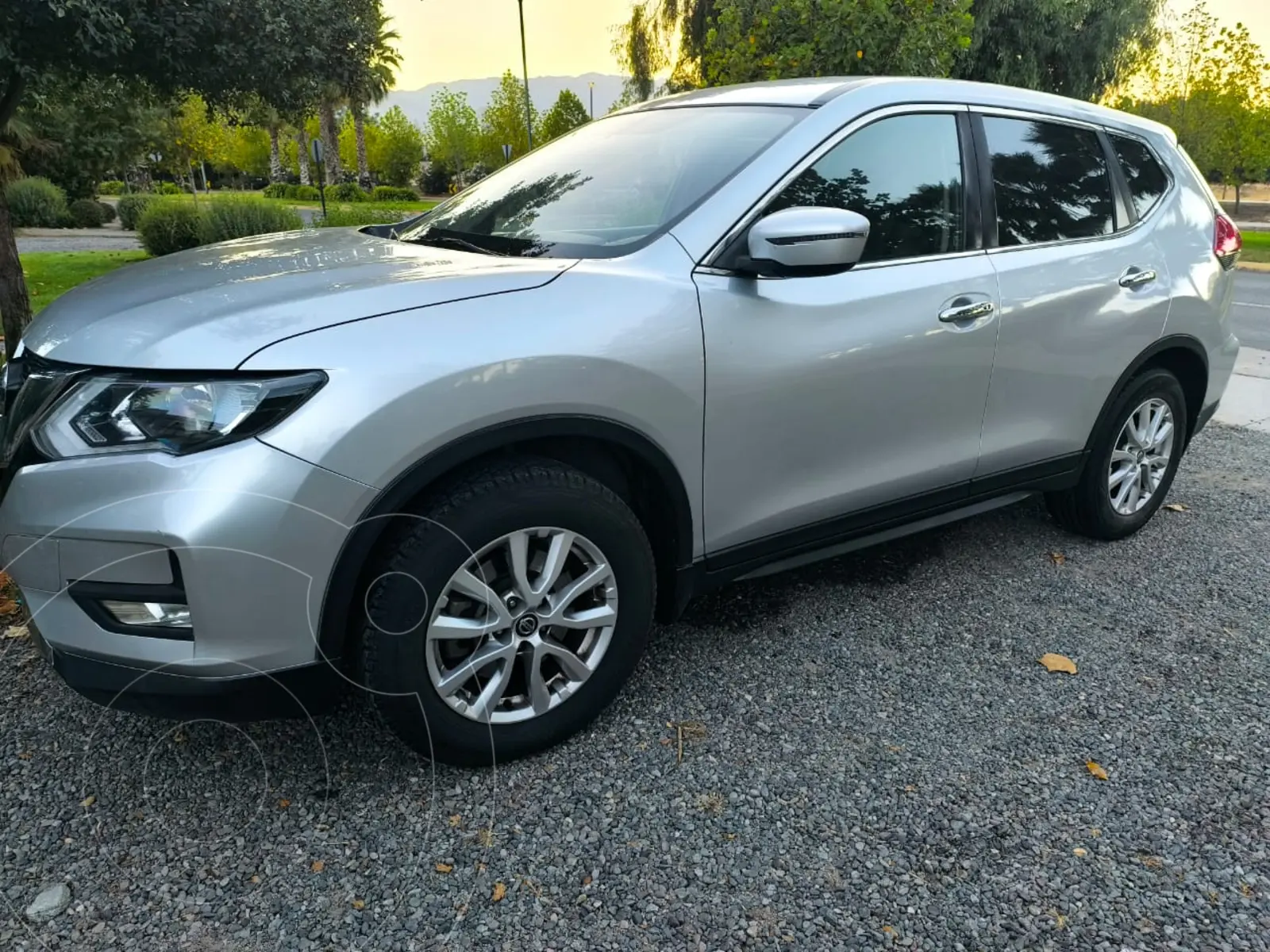 Nissan X-Trail 2.5L Sense 3Row 4x2