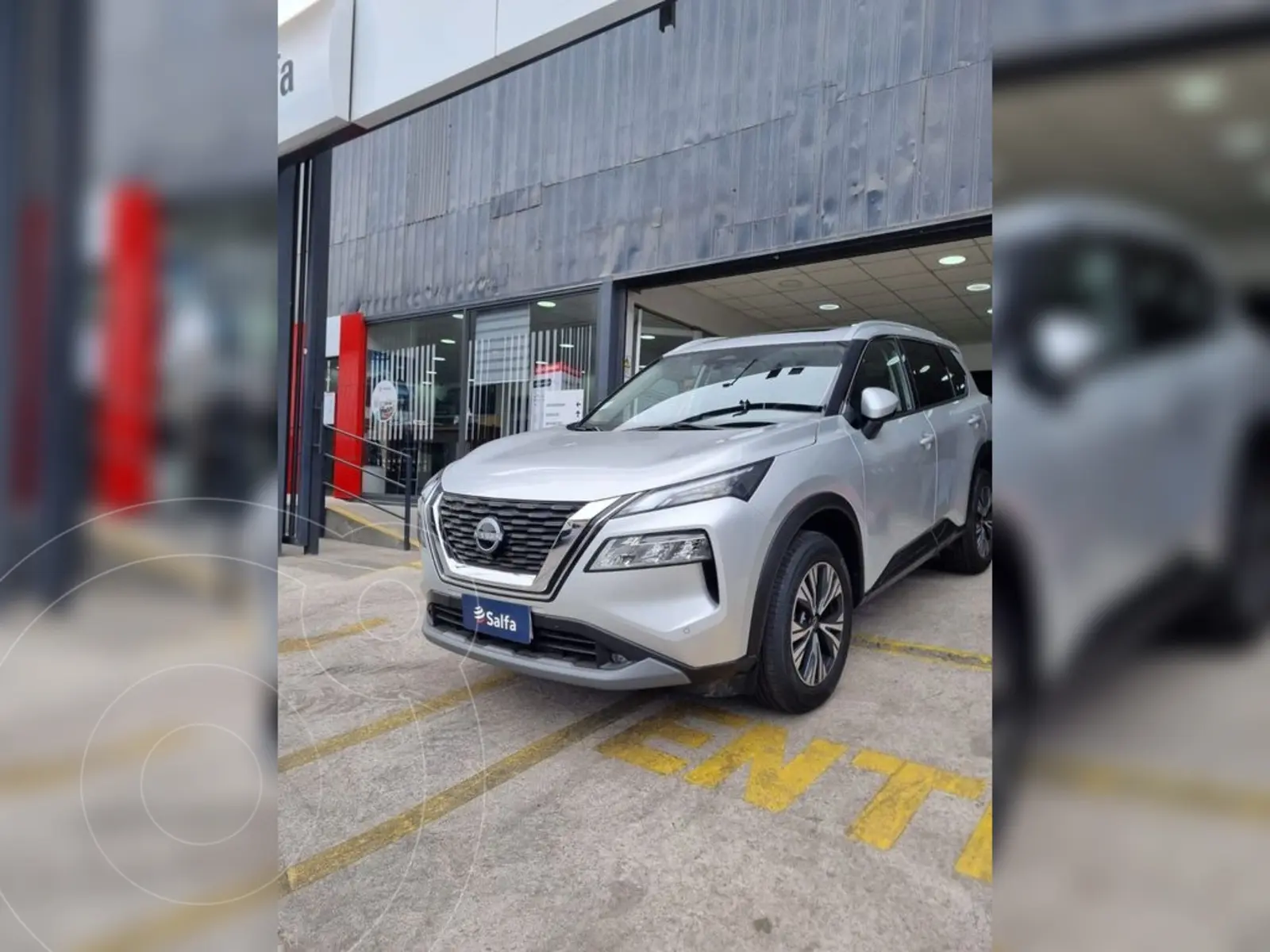 Nissan X-Trail 2.5L Advance 3Row 4x2