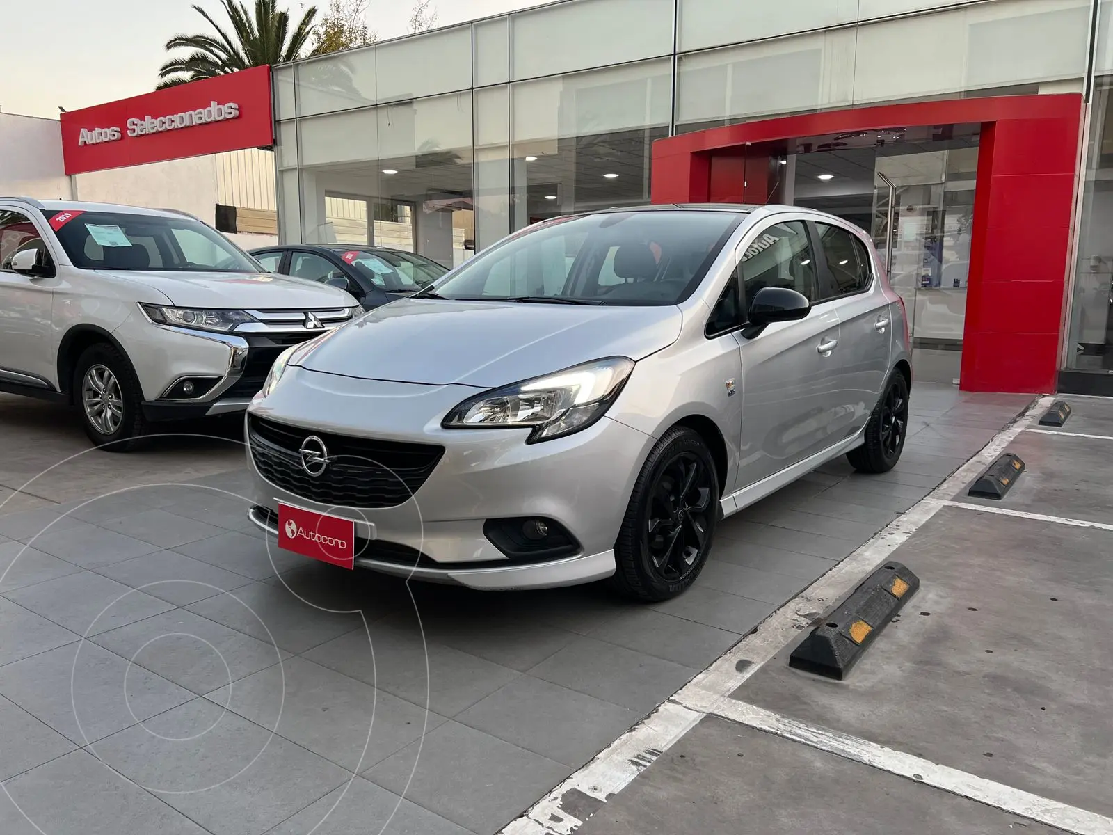 Opel Corsa 1.4L Color HB5