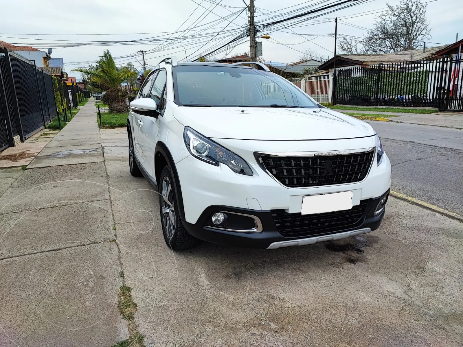 Peugeot 2008 1.6L Allure Blue HDi