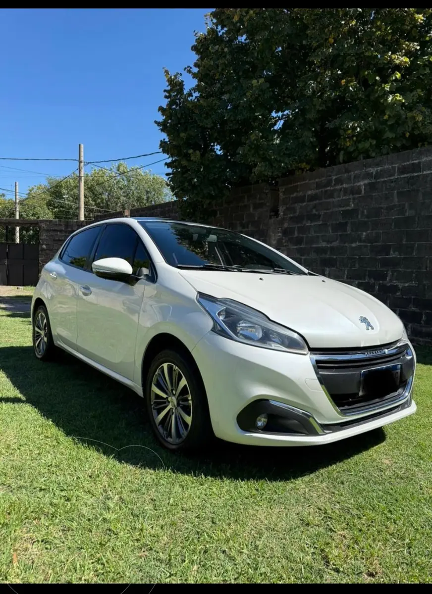 Peugeot 208 Allure