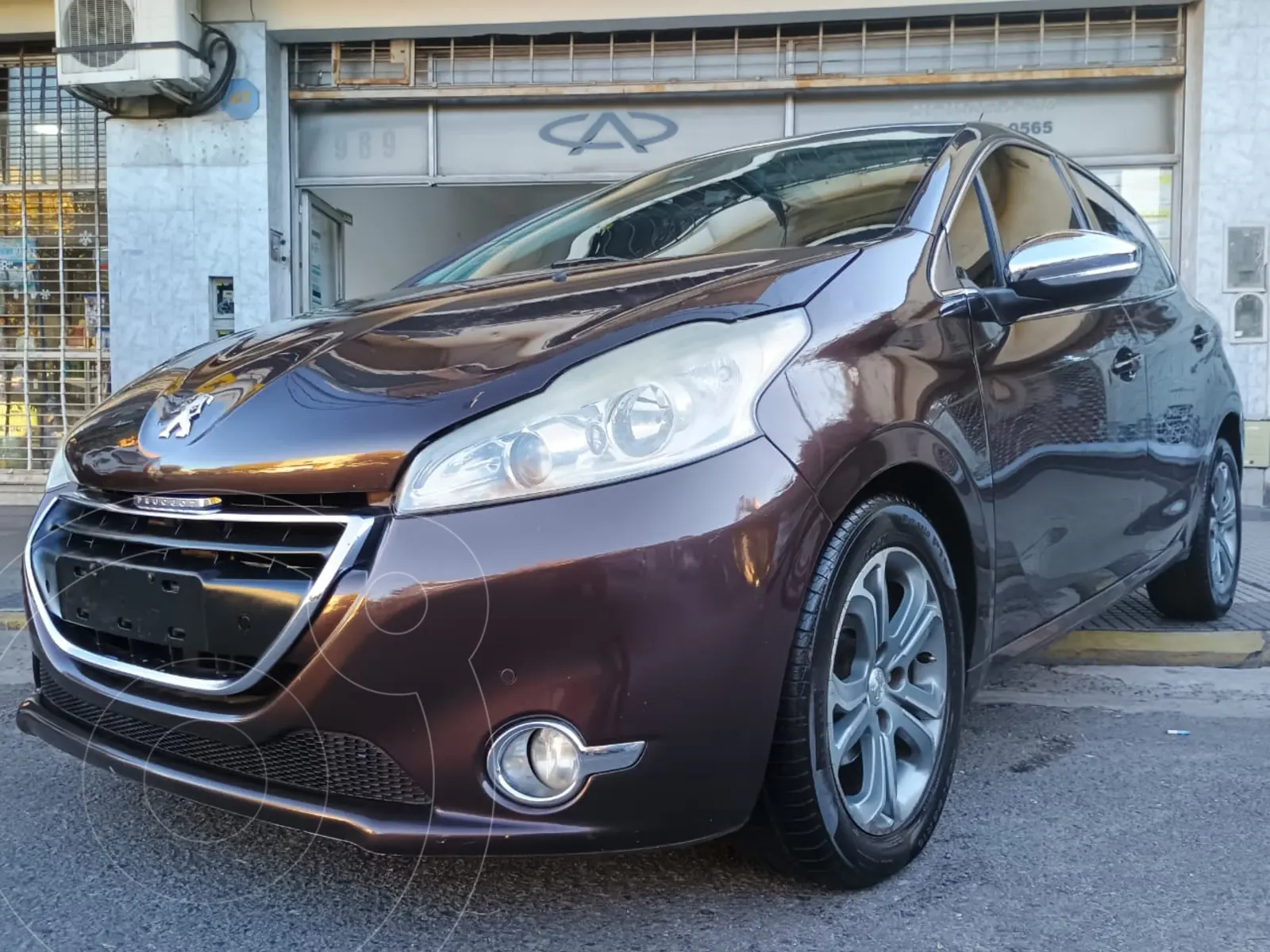 Peugeot 208 Feline