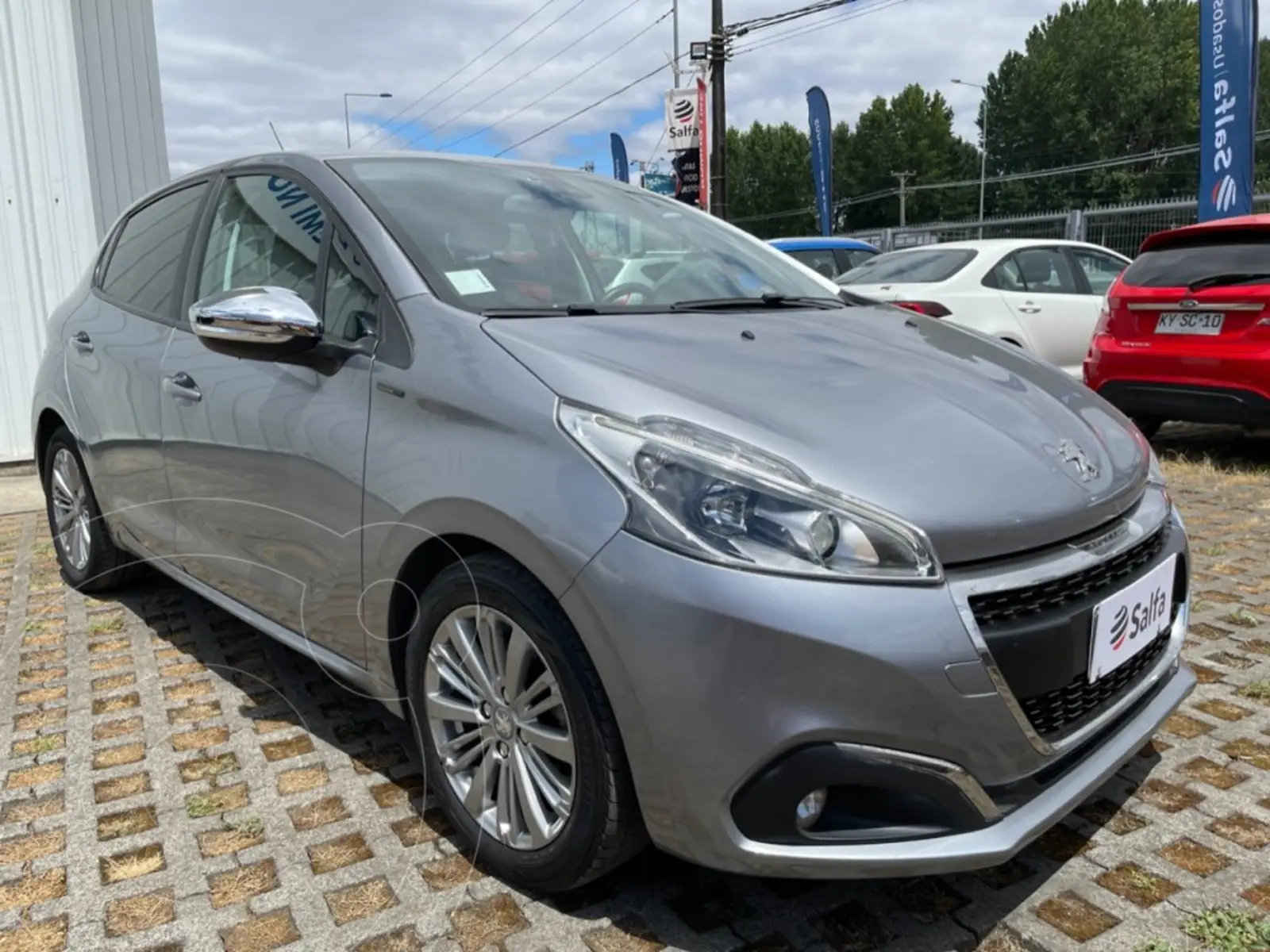 Peugeot 208 1.5L 5P Signature BlueHDi 100HP