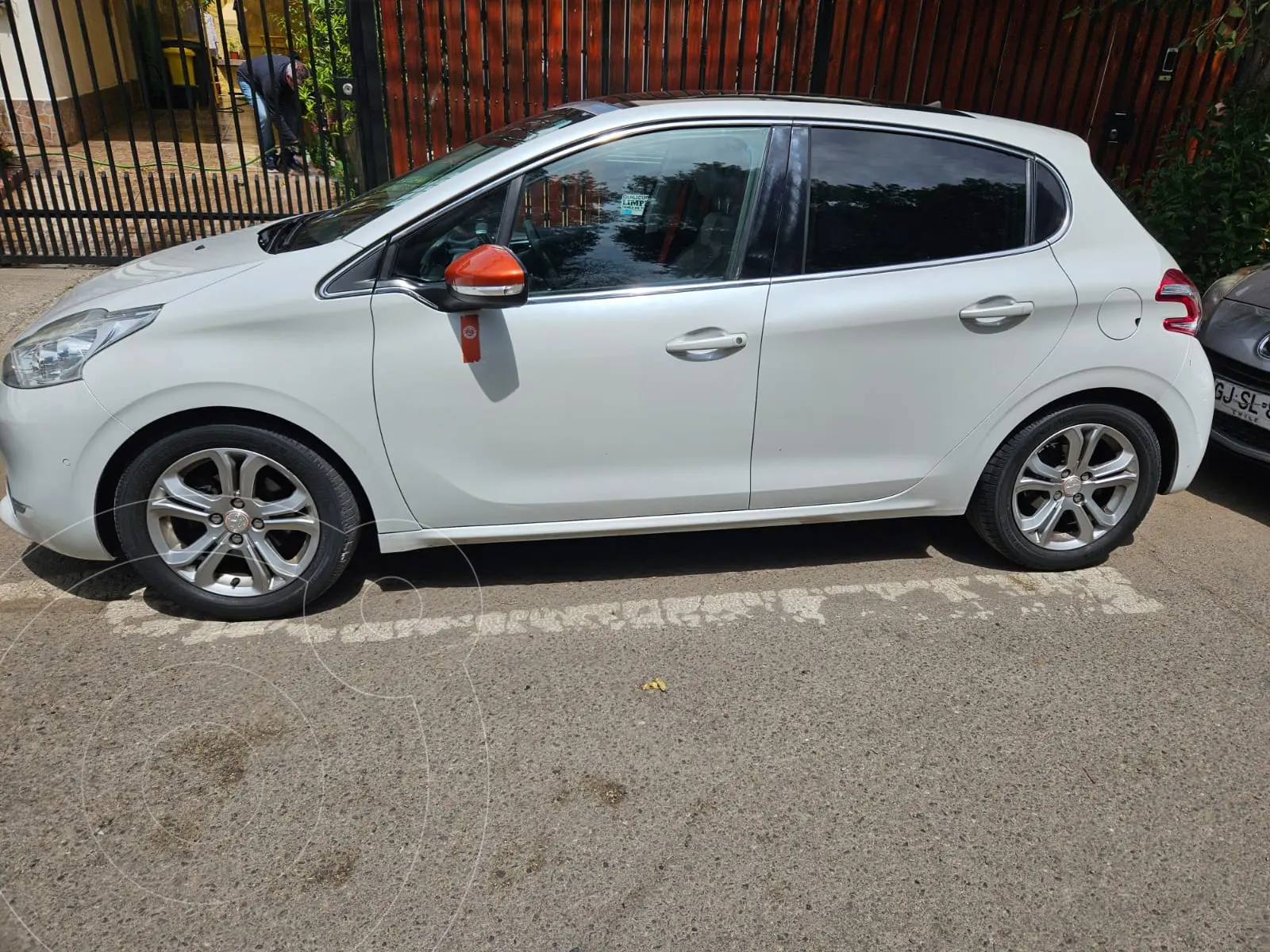 Peugeot 208 1.6L RG