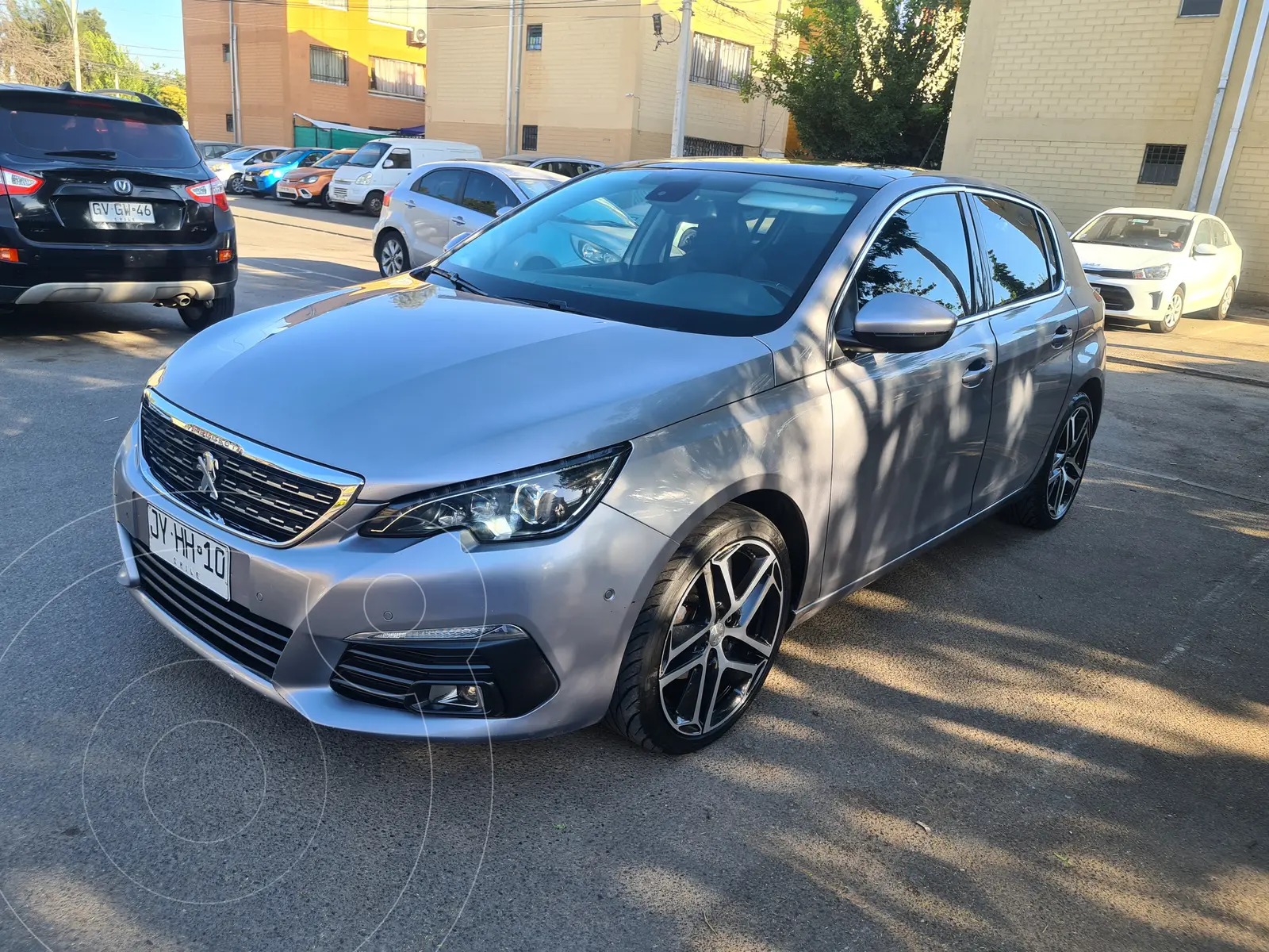 Peugeot 308 1.6L Feline BlueHDi 120HP