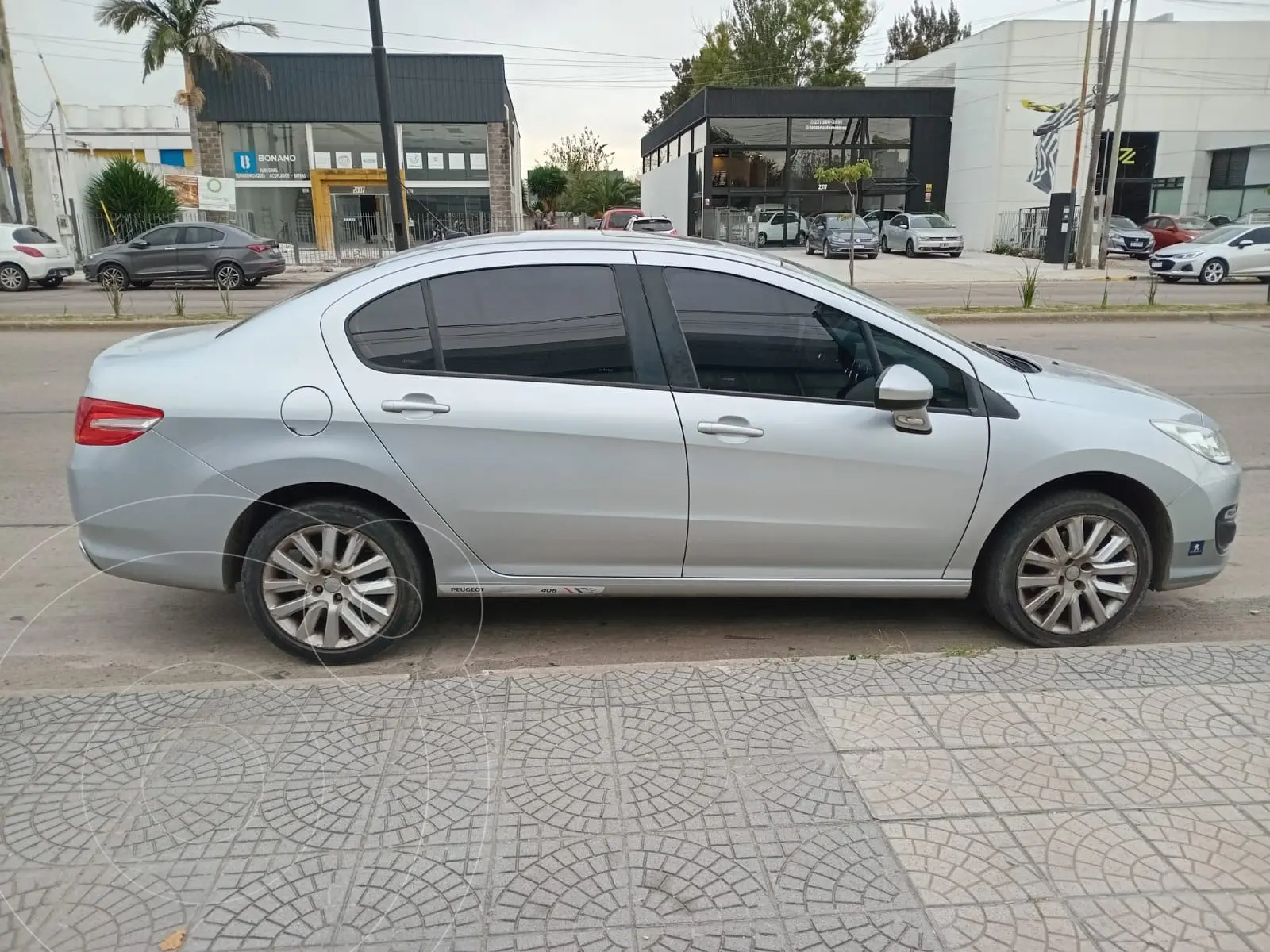 Peugeot 408 Allure