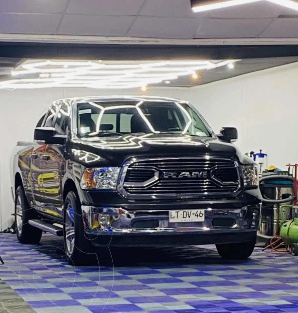 RAM 1500 SLT Quad Cab