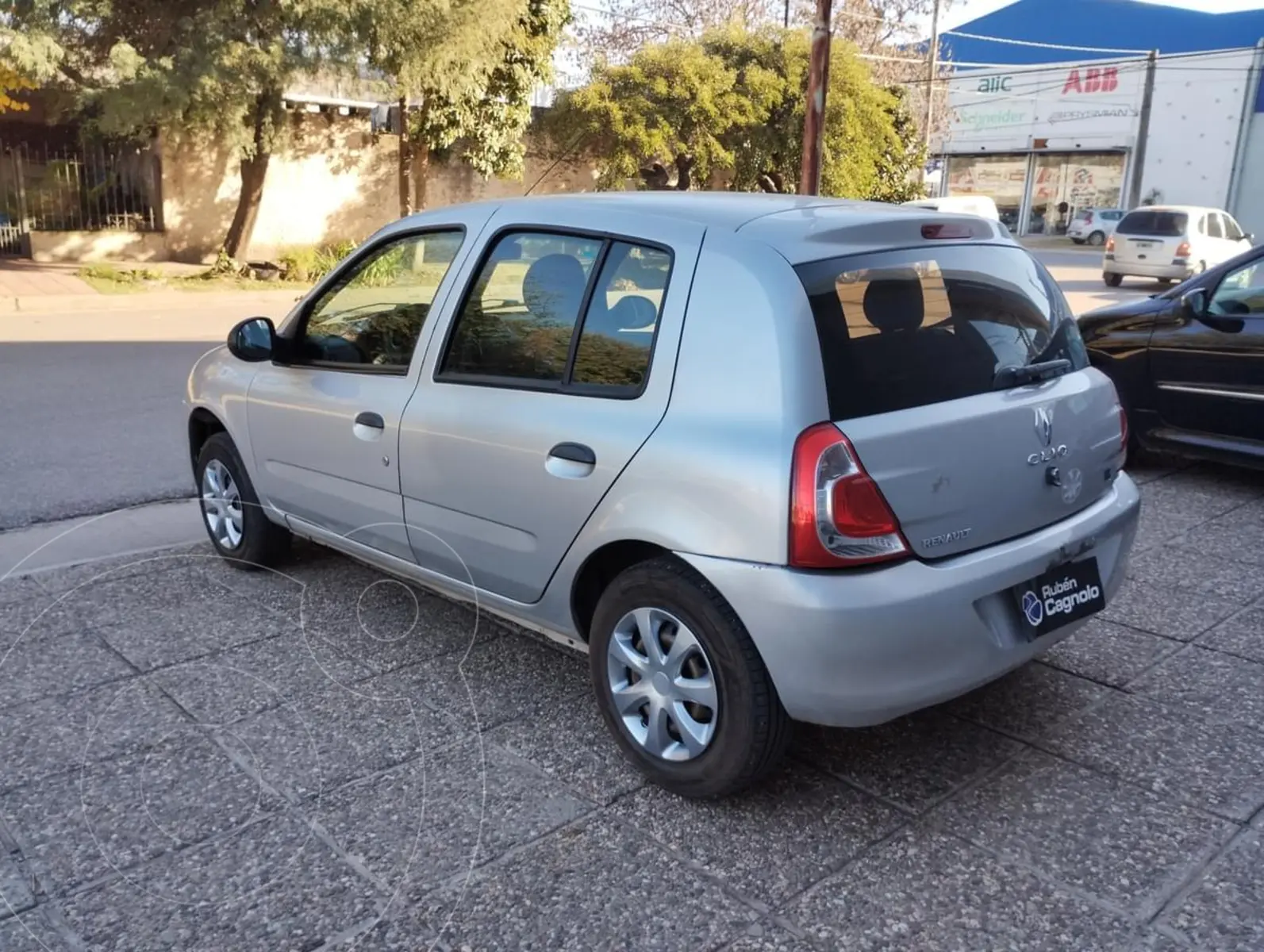 Miniatura 8