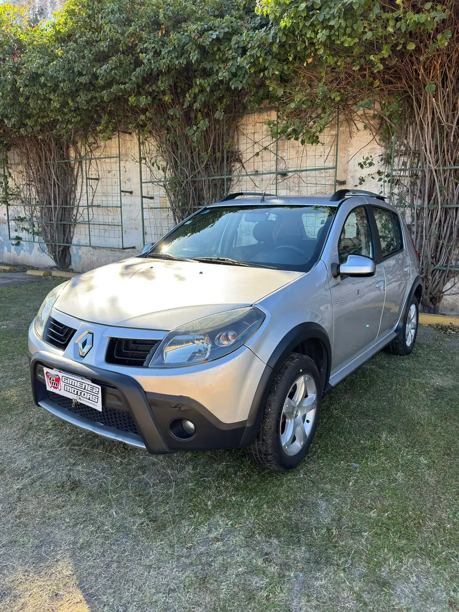 Renault Sandero Stepway 1.6 Confort