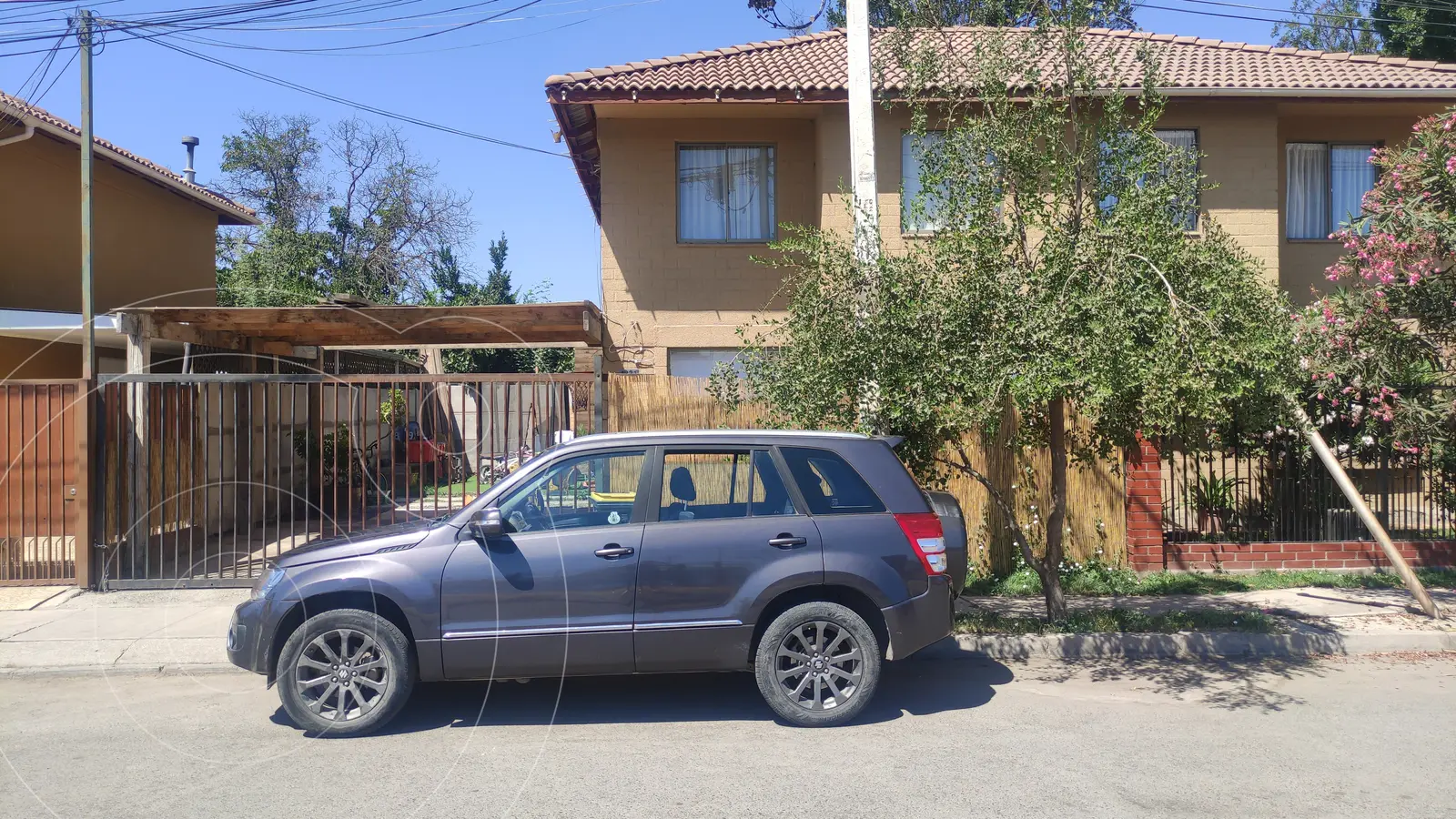 Suzuki Grand Nómade 2.4L GLX SE 4WD