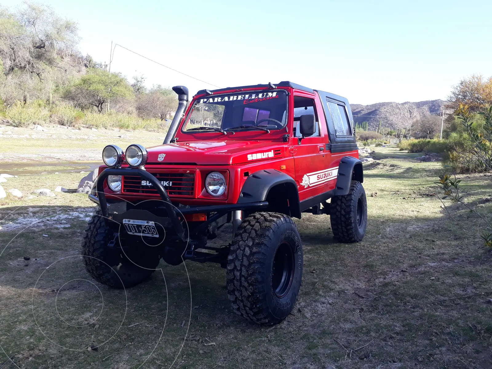 Suzuki Samurai Genérico