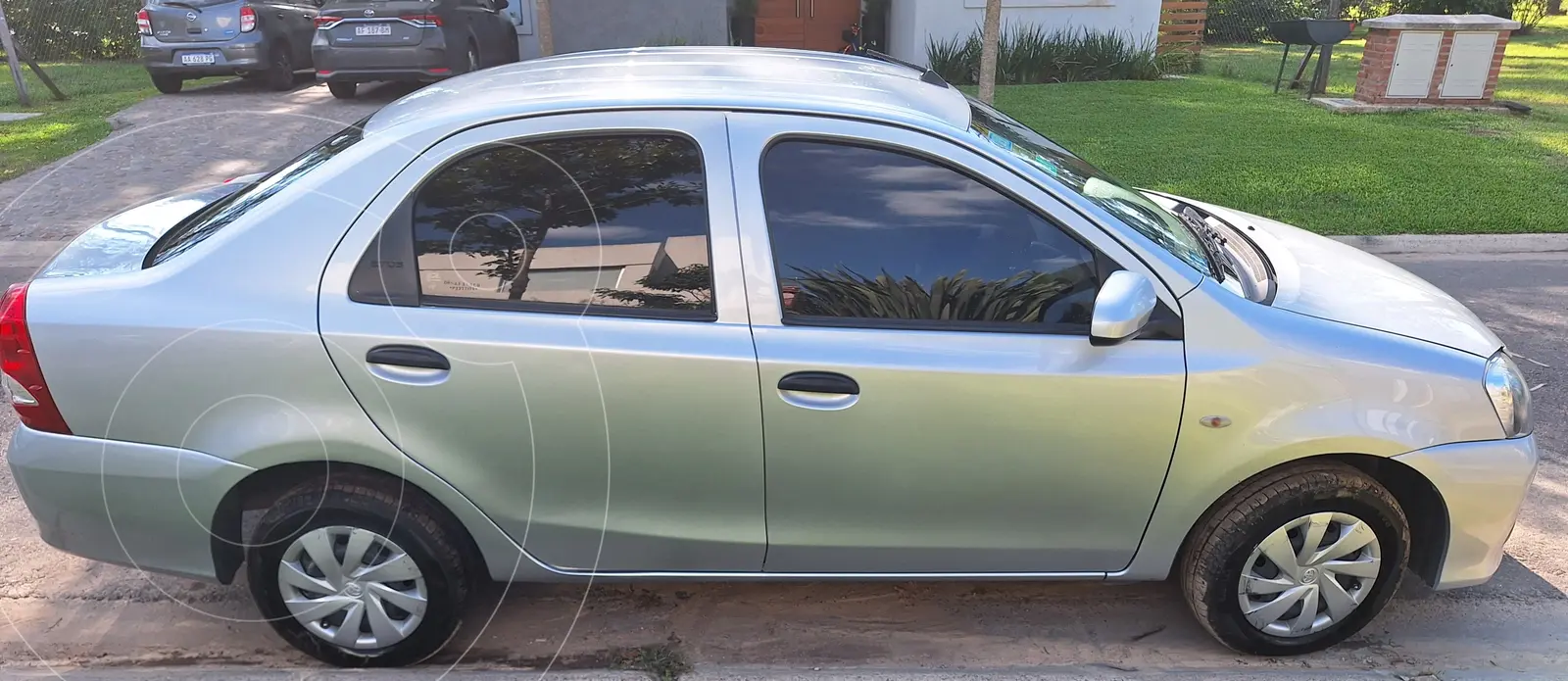 Toyota Etios Sedán X