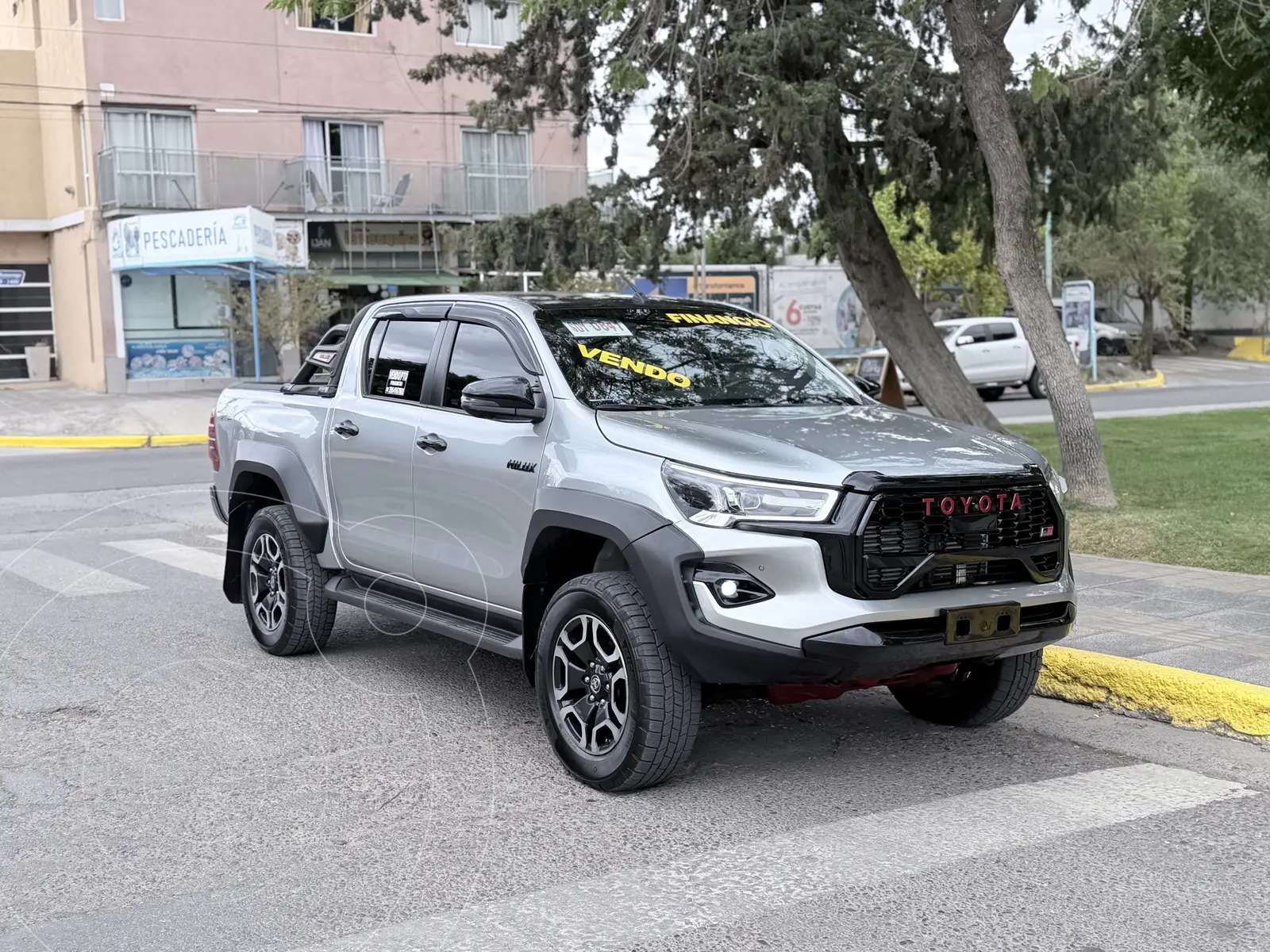 Toyota Hilux SRX