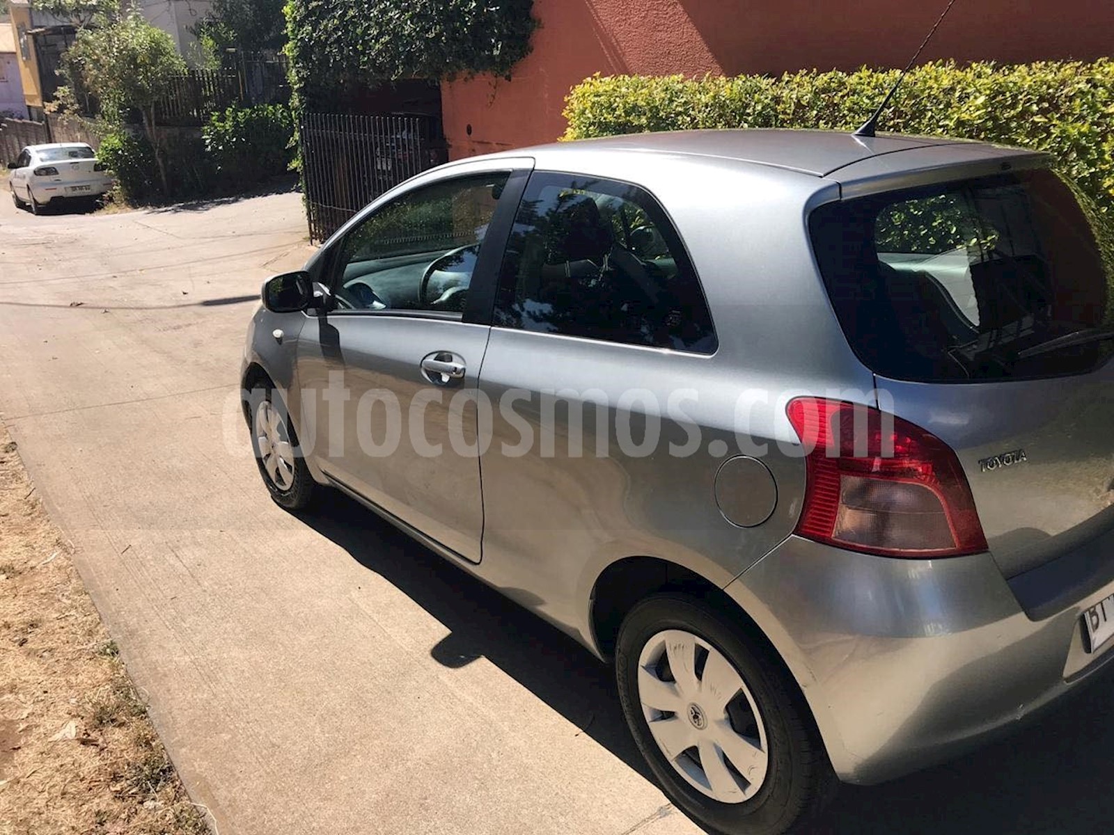 Toyota Yaris Sport 1.3 XLi 3P usado (2008) color Plata precio $3.900.000