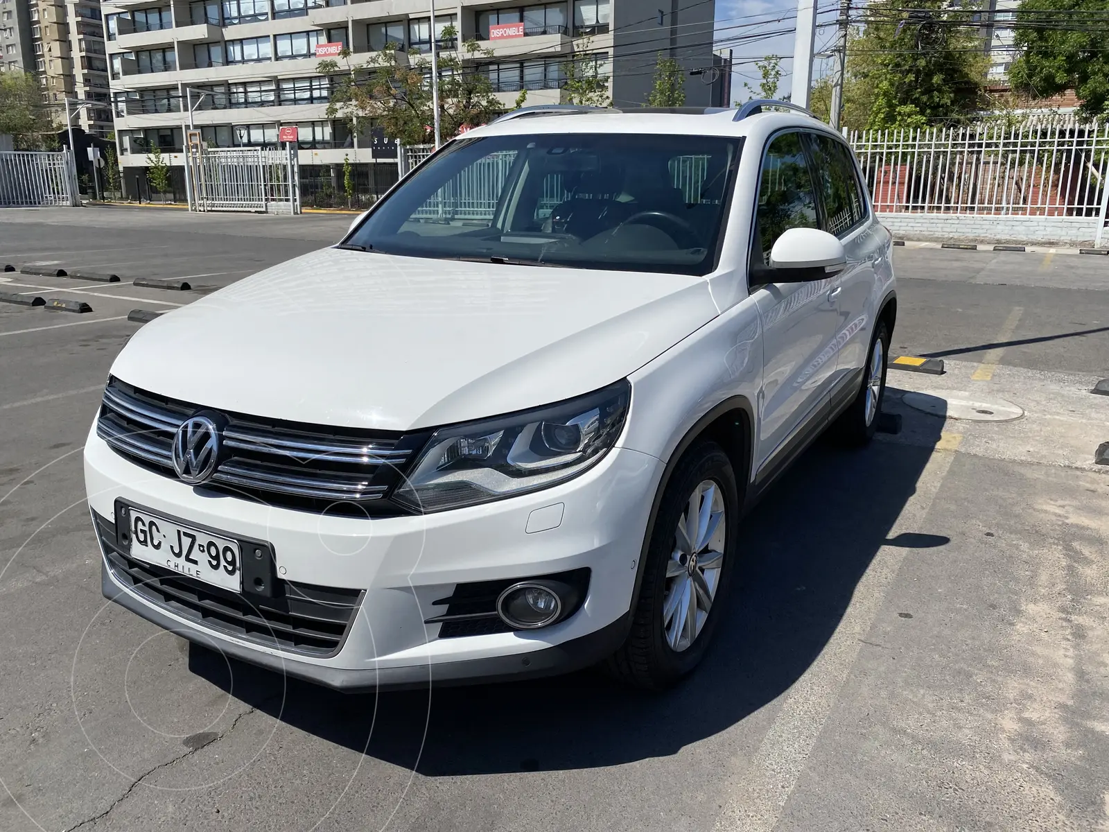 Volkswagen Tiguan Sport 2.0L TSI 4Motion Aut
