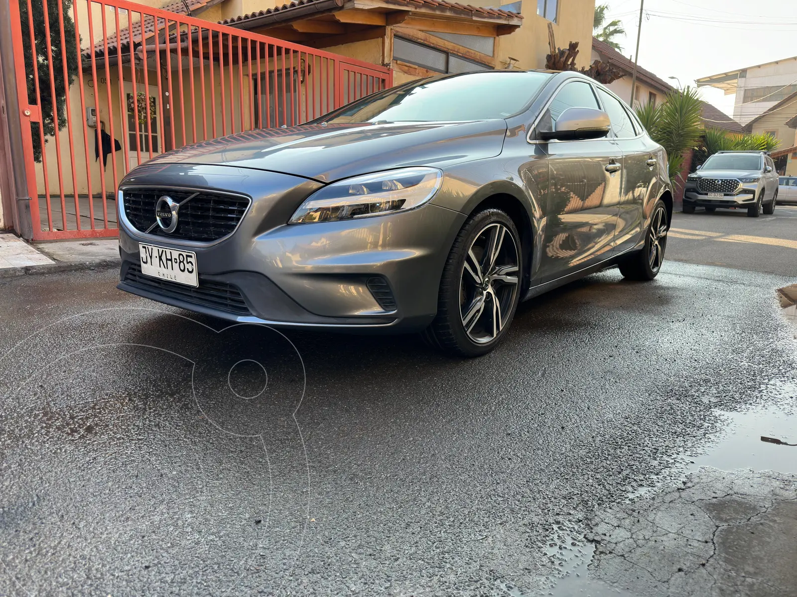 Volvo V40 2.0L T4 R-Design