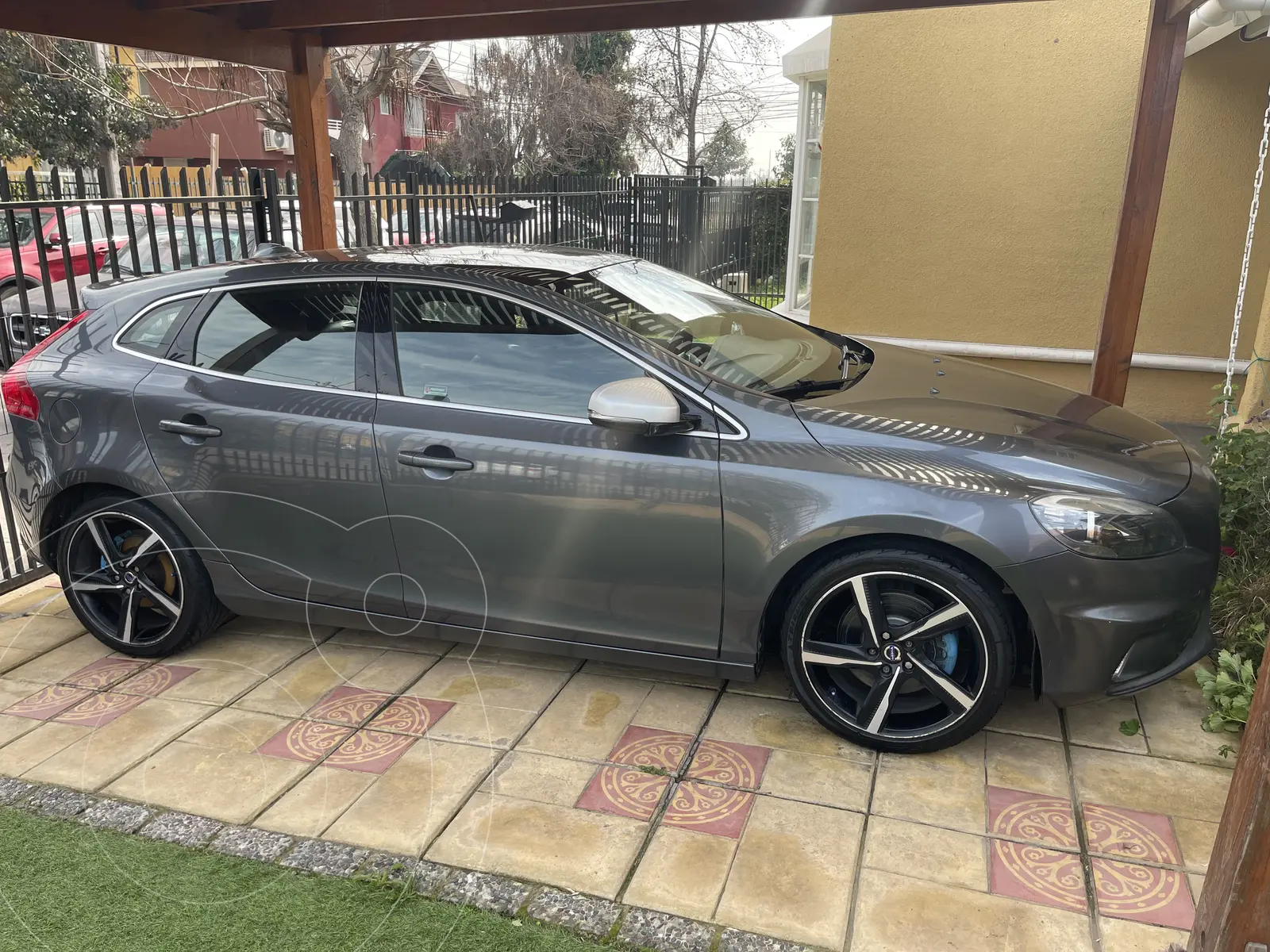 Volvo V40 2.0L T4 R-Design Aut