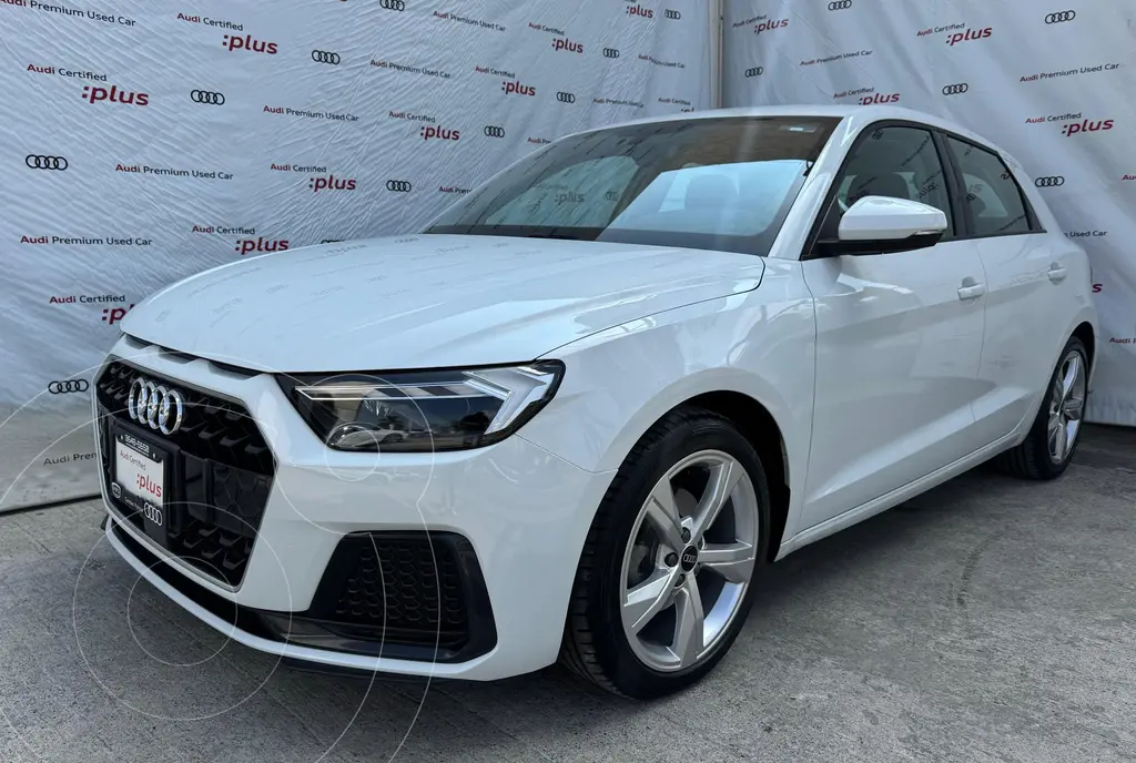 foto Audi A1 35 TFSI Ego usado (2024) color Blanco precio $530,000