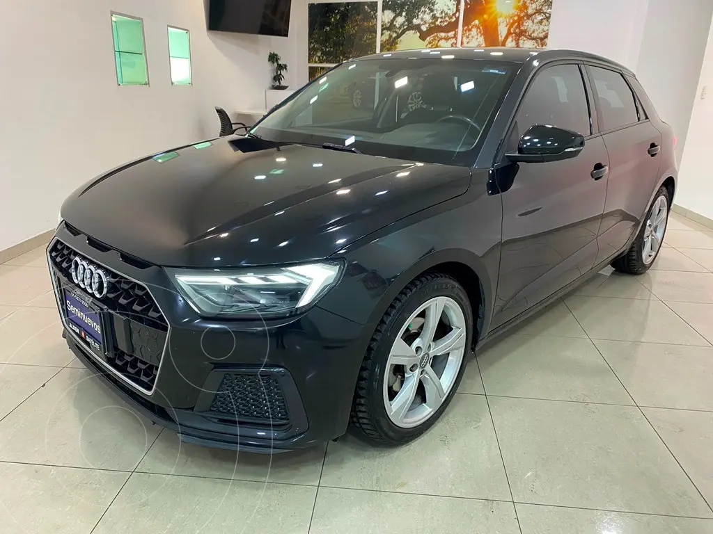 foto Audi A1 35 TFSI Ego usado (2020) color Negro precio $399,000