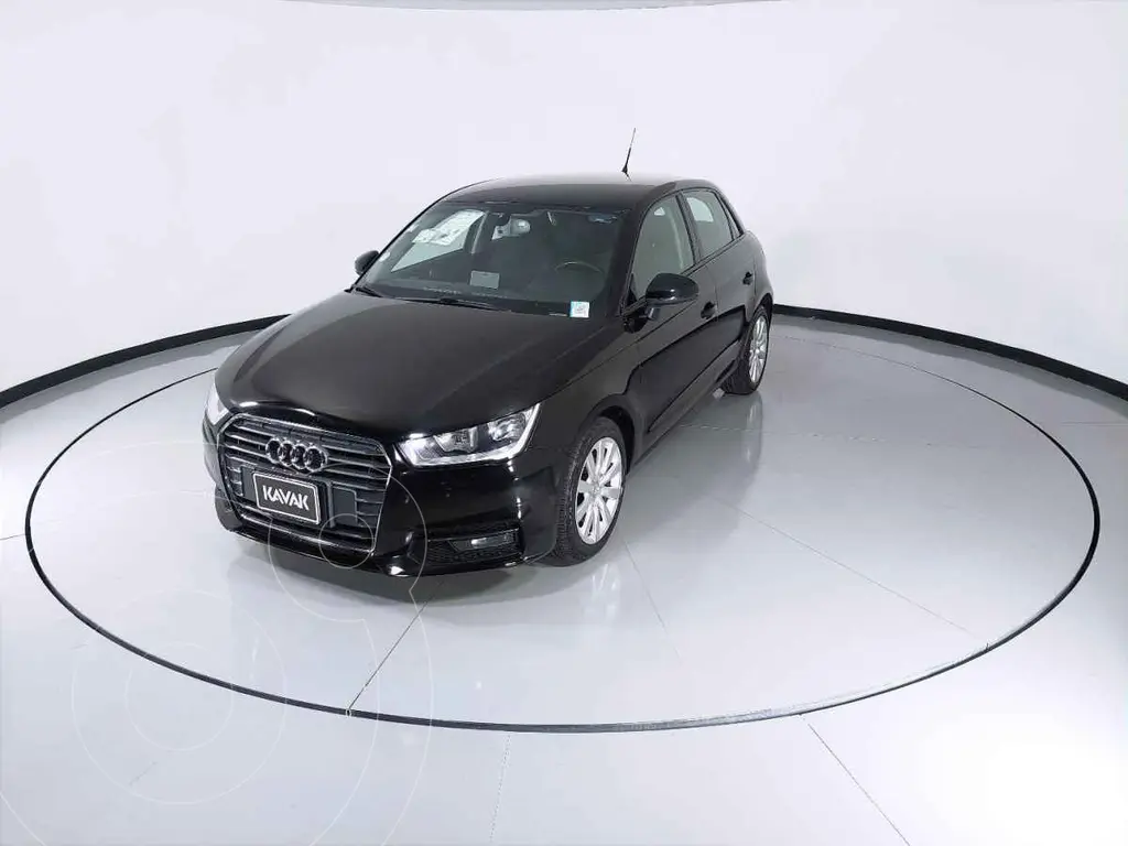 foto Audi A1 Sportback Cool S-Tronic usado (2018) color Negro precio $350,999
