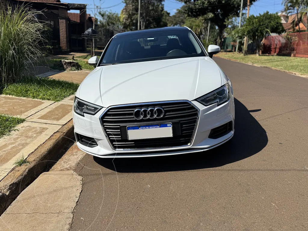 Audi A3 Sedán 1.4 T Fsi S-Tronic 2016/17 (1395 Cc) 2018 - foto 3