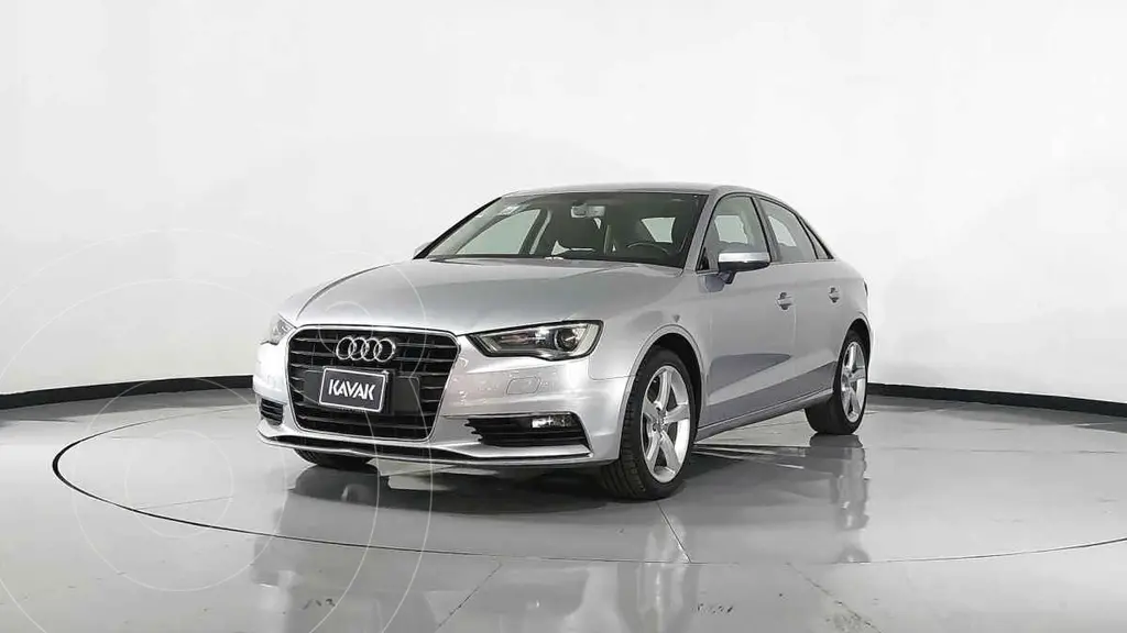 foto Audi A3 Sedán Sedán 1.4L Ambiente Aut usado (2016) color Plata precio $314,999