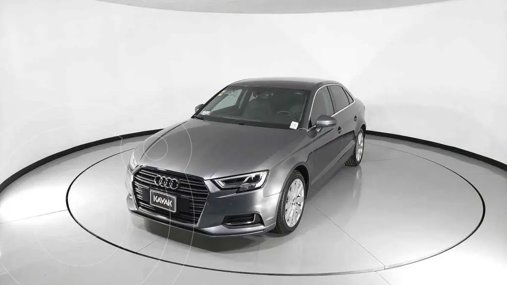 foto Audi A3 Sedán Sedán 1.4L Select Aut usado (2020) color Negro precio $535,999