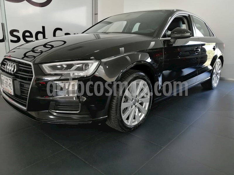foto Audi A3 Sedán 40 TFSI Select Aut usado (2019) color Negro precio $475,000