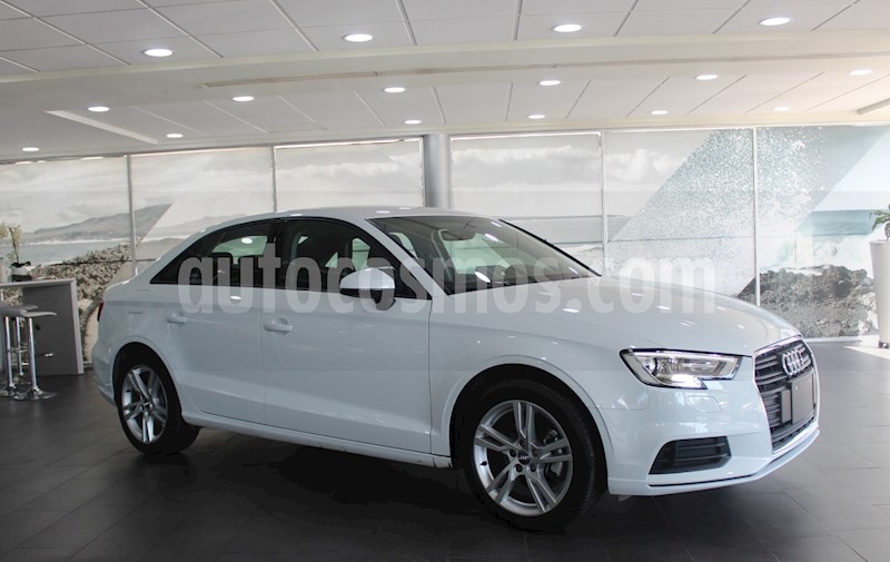 foto Audi A3 Sedan 35 TFSI Dynamic Aut usado