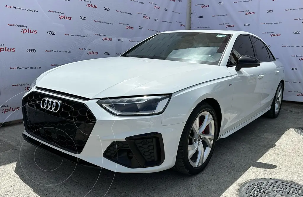 foto Audi A4 40 TFSI S Line usado (2023) color Blanco precio $719,900