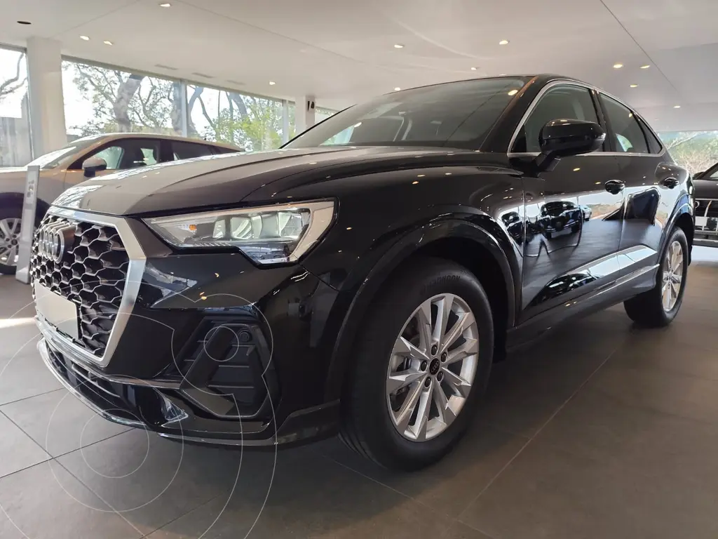 foto Audi Q3 Sportback 35 T FSI nuevo color Negro precio u$s61.000
