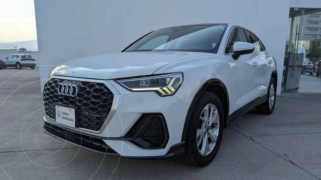 Audi q3 40 tfsi select (2023)