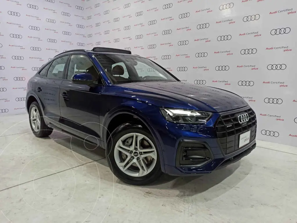 Audi Q5 Sportback 45 TFSI Select usado (2023) color Azul precio 1,160,000