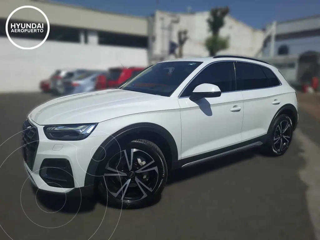 foto Audi Q5 Sportback 45 TFSI Elite usado (2023) color Blanco precio $950,000