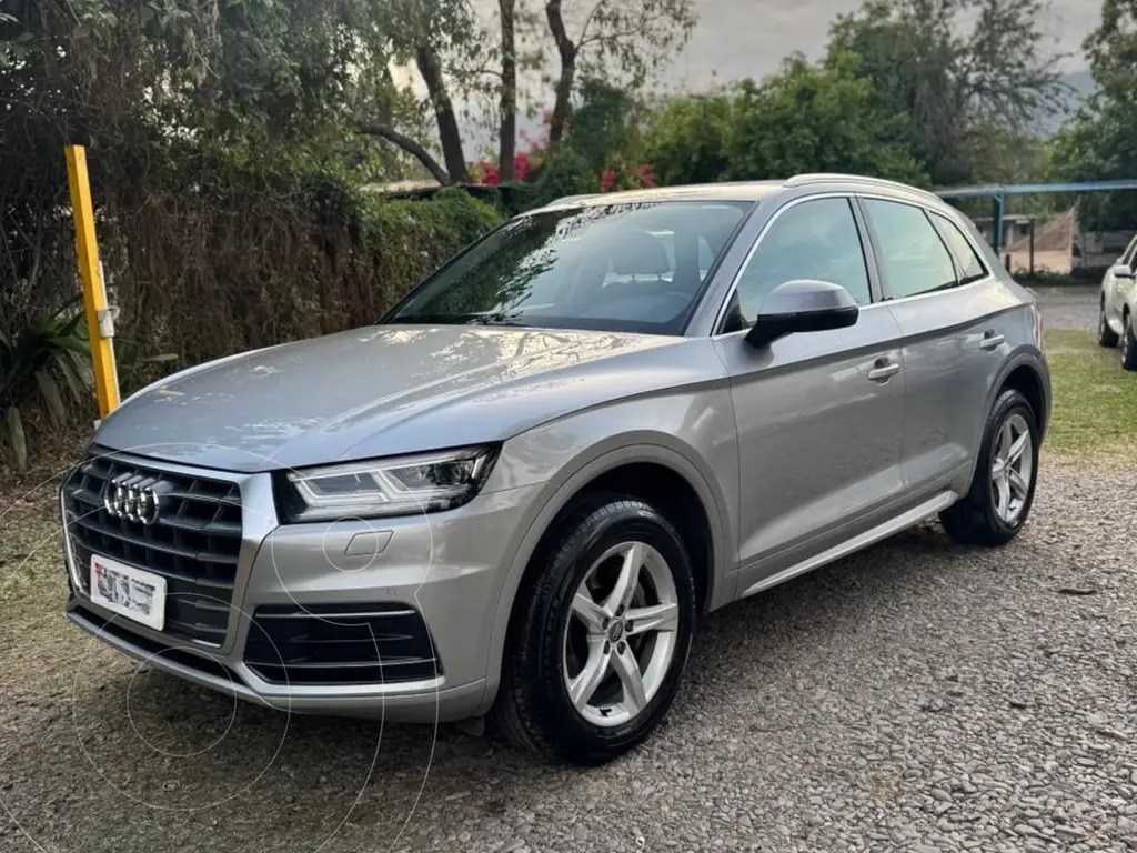 foto Audi Q5 2.0 T FSI S-Tronic Quattro usado (2018) color Gris precio $55.000.000