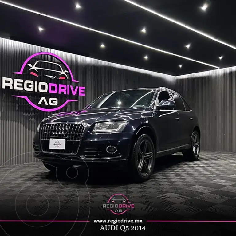 foto Audi Q5 2.0L T FSI Elite usado (2014) color Azul Profundo precio $239,900