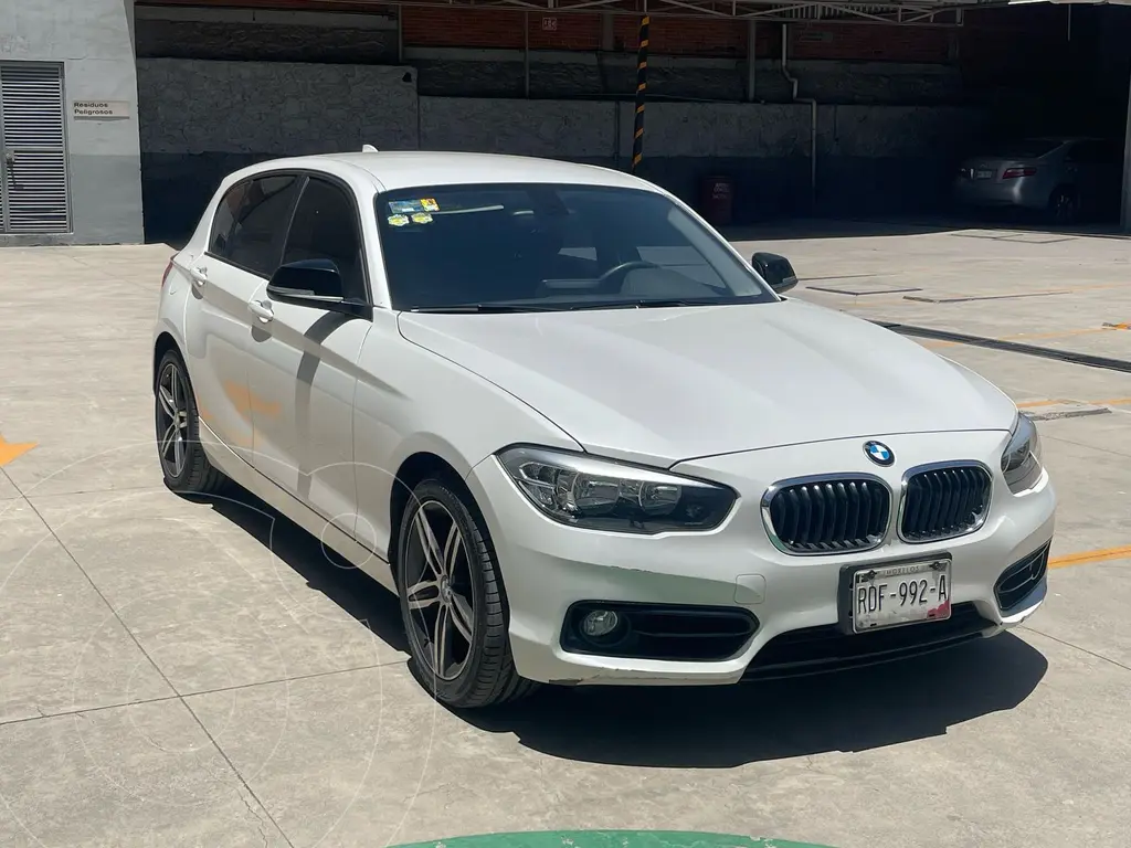BMW Serie 1 Sedan 118iA Sport Line usado (2019) color Blanco precio ...