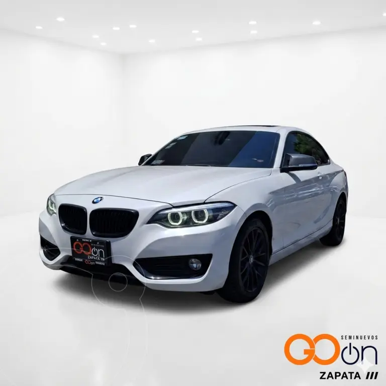 foto BMW Serie 2 Coupé 220iA Executive Aut usado (2020) color BMWM MINERAL WHITE precio $360,000