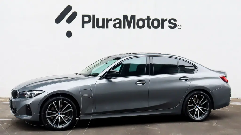 BMW Serie 3 330e 2023