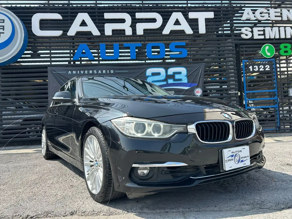 foto BMW Serie 3 328i Luxury Line usado (2013) color Negro precio $179,000