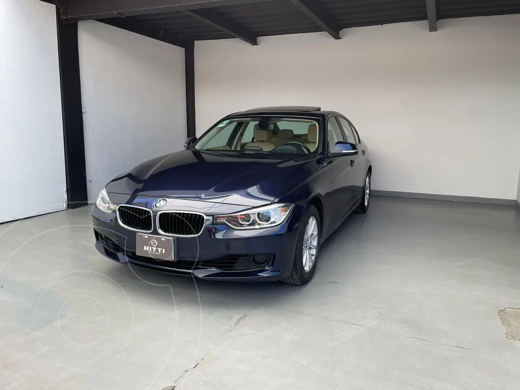 foto BMW Serie 3 320iA M Sport usado (2013) color Azul precio $245,000