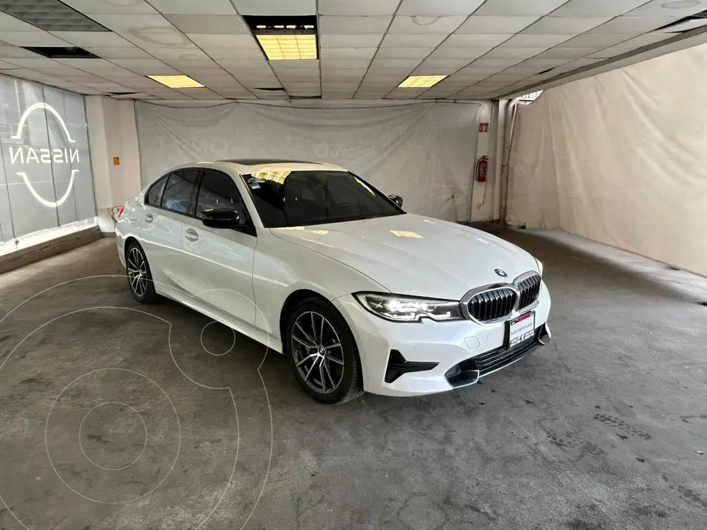 foto BMW Serie 3 330e Sport Line Plus usado (2020) color Blanco precio $589,800