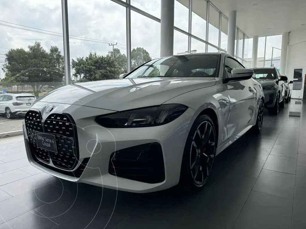 BMW Serie 4 Coupe 430i usado (2024) color Blanco precio $1,355,000